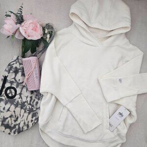 NWT Alo Yoga Sherpa Lined Hoodie Cream Ivory Cozy Fleece Size L